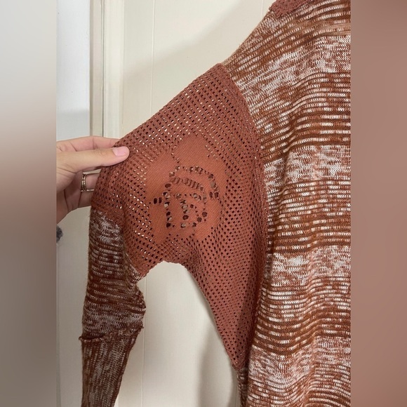 We The Free Burnt Orange Crochet Knit Long Sleeve Pullover Women’s Top Bohemian - Picture 7 of 13